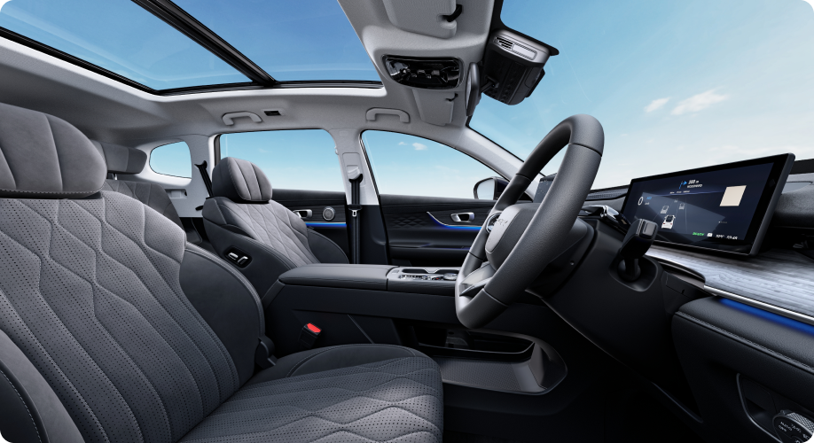 12 Pengeras Suara (Termasuk Pengeras Suara di Sandaran Kepala Depan)